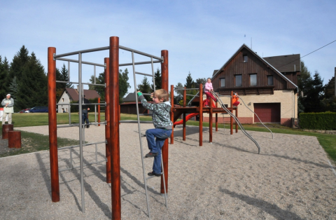Odpočinkové místo na Milířích - Rádle na trase Hřebenovky
